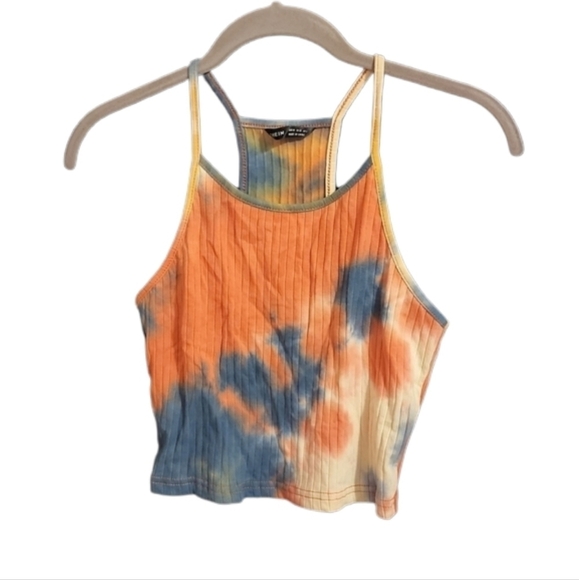 CROP Top - Picture 1 of 3